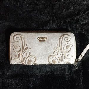 Beautiful Guess wallet/wristlet
